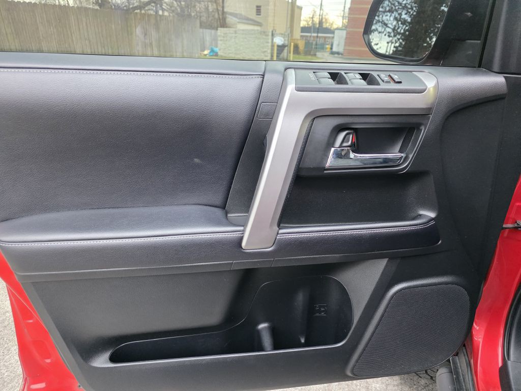 2019 Toyota 4Runner Image 12