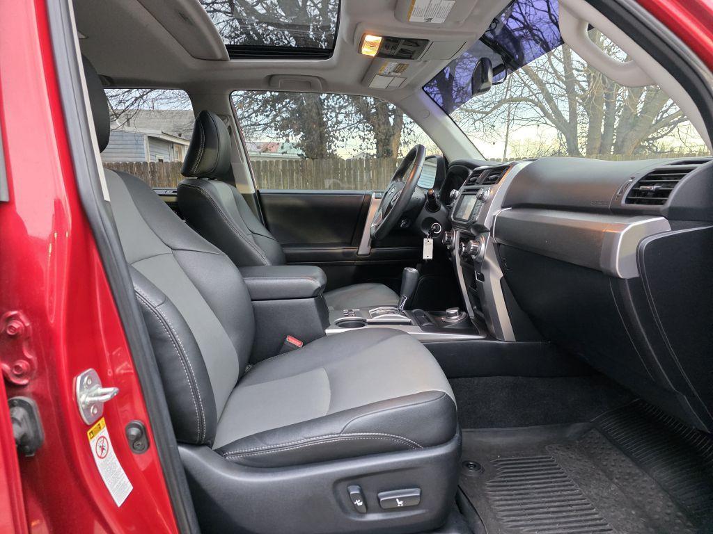 2019 Toyota 4Runner Image 23