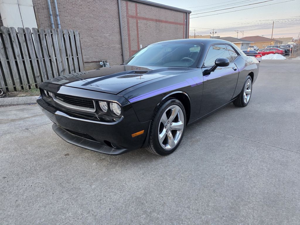2014 Dodge Challenger Image 1