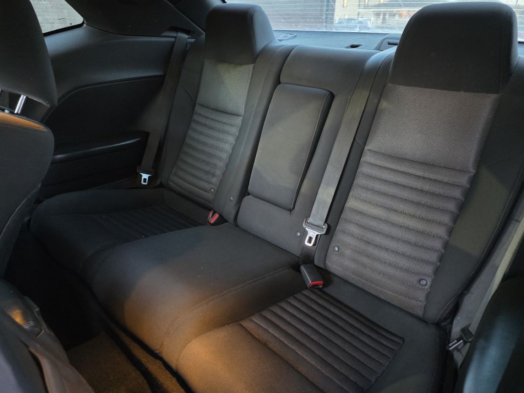 2014 Dodge Challenger Image 15