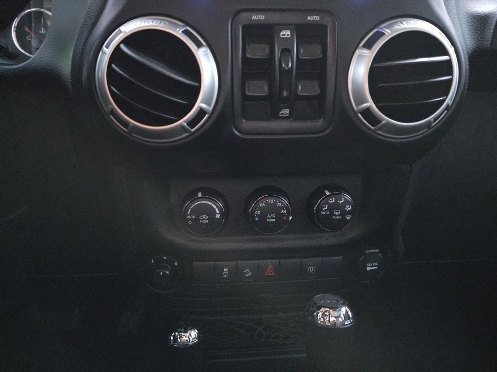 2018 Jeep Wrangler Unlimited Image 14