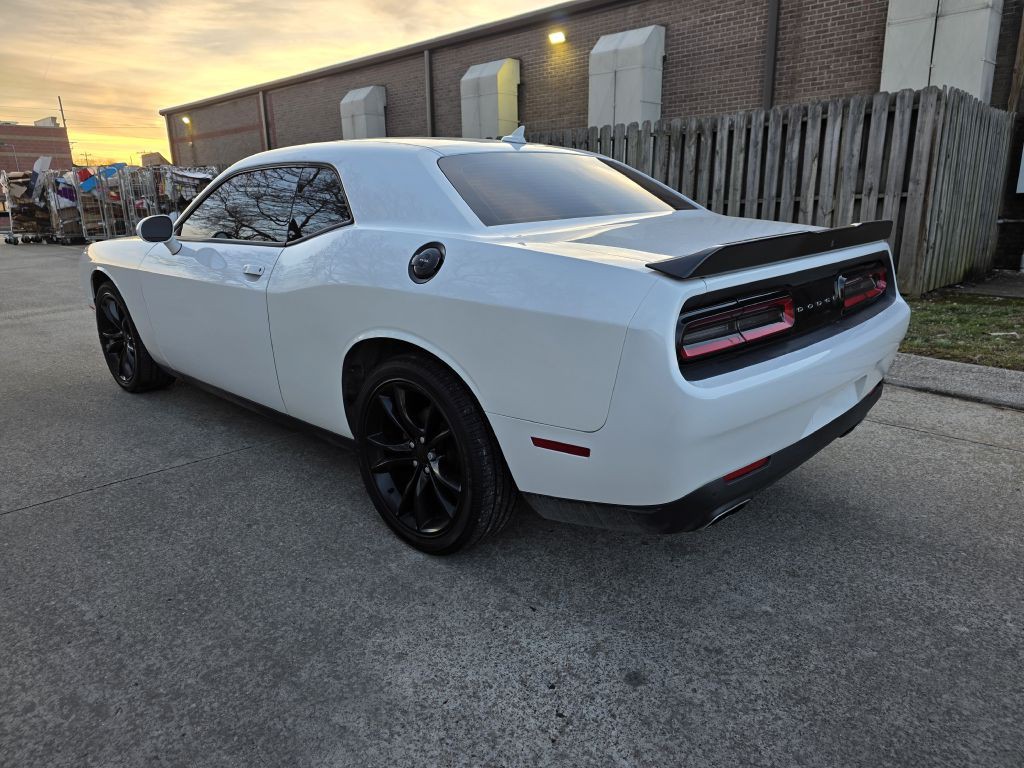 2016 Dodge Challenger Image 3