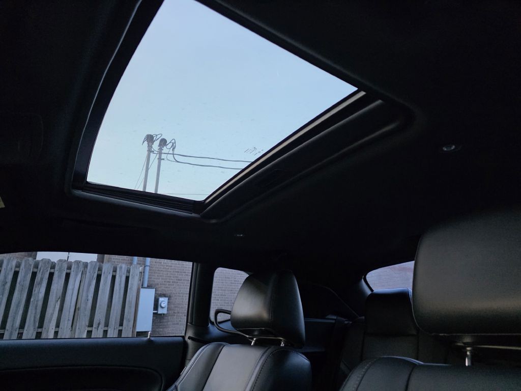 2016 Dodge Challenger Image 16