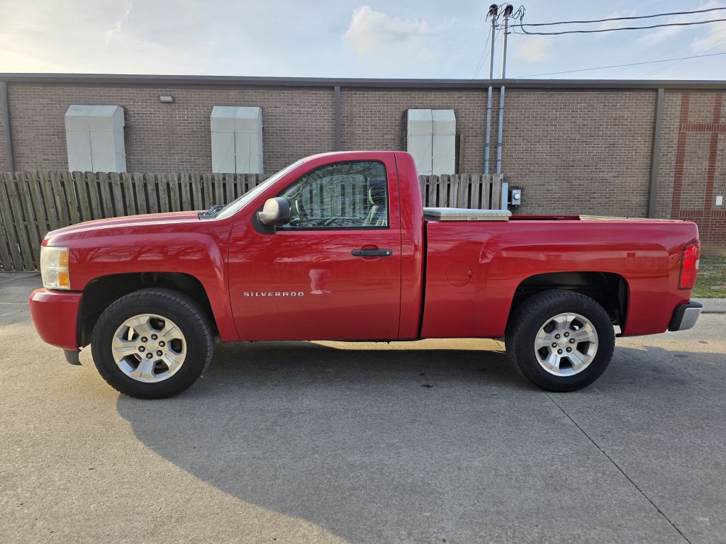 2010 Chevrolet Silverado 1500 Image 2