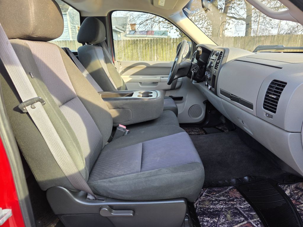 2010 Chevrolet Silverado 1500 Image 11