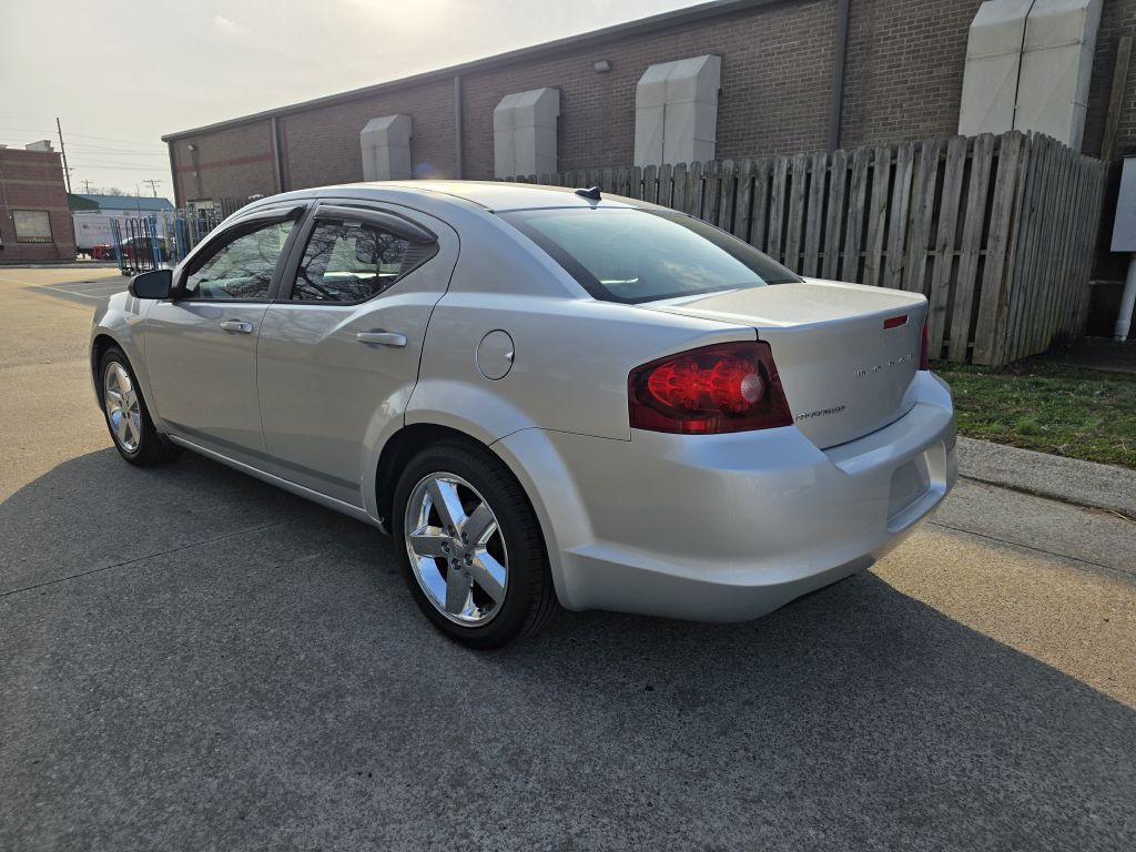 2012 Dodge Avenger Image 3