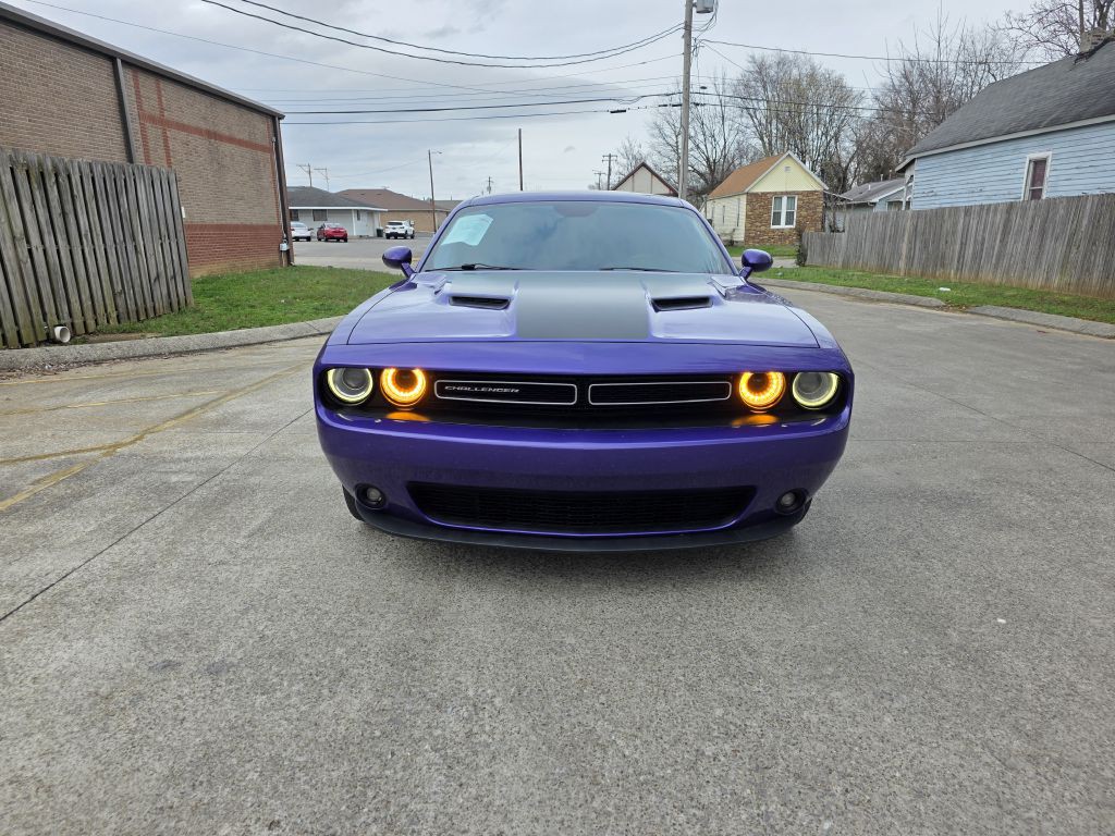 2016 Dodge Challenger Image 2