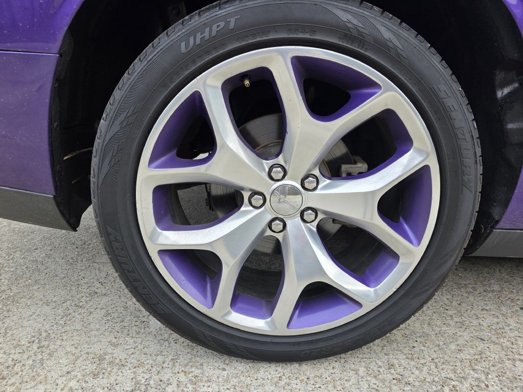 2016 Dodge Challenger Image 8