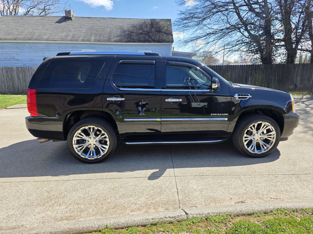 2013 Cadillac Escalade Image 6