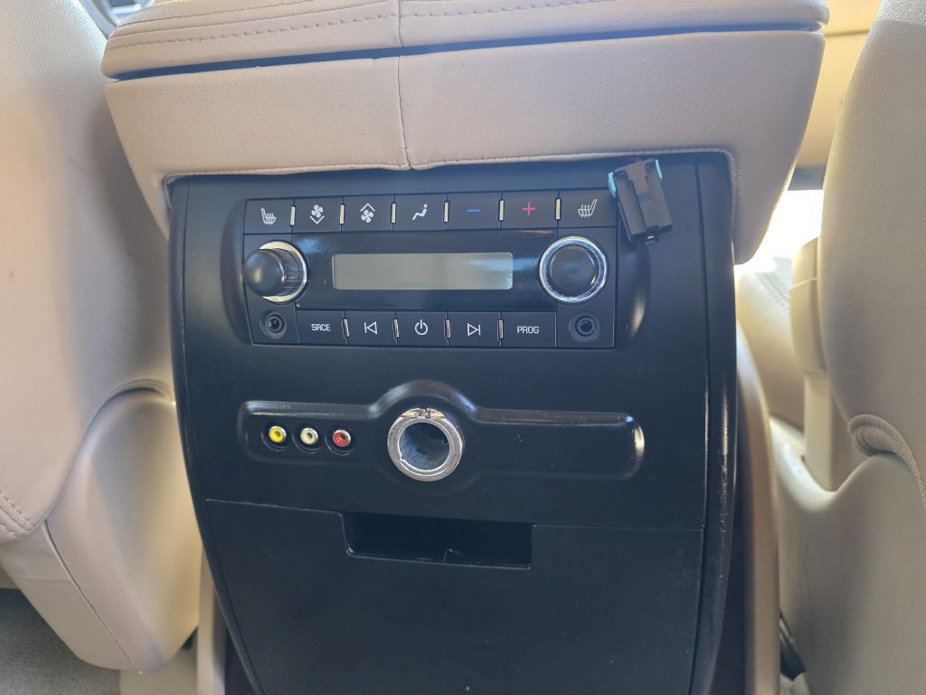 2013 Cadillac Escalade Image 14