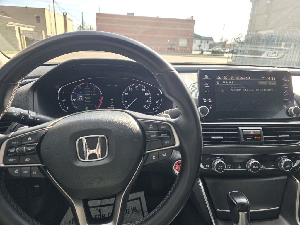 2018 Honda Accord Image 13