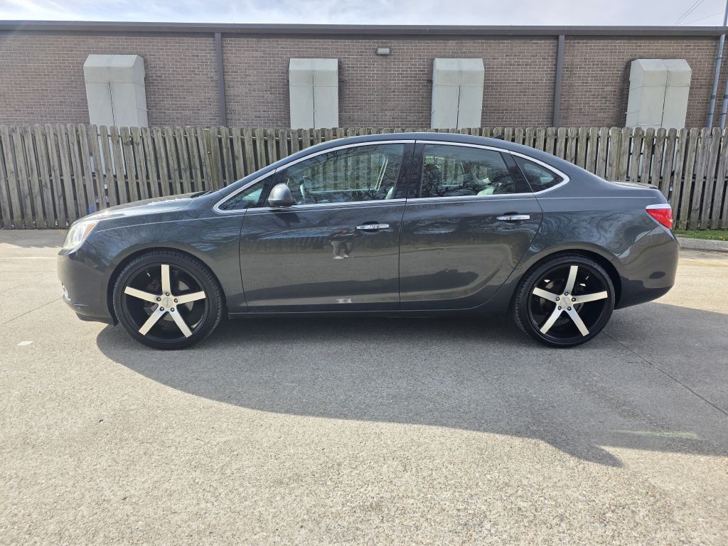 2014 Buick Verano Image 2