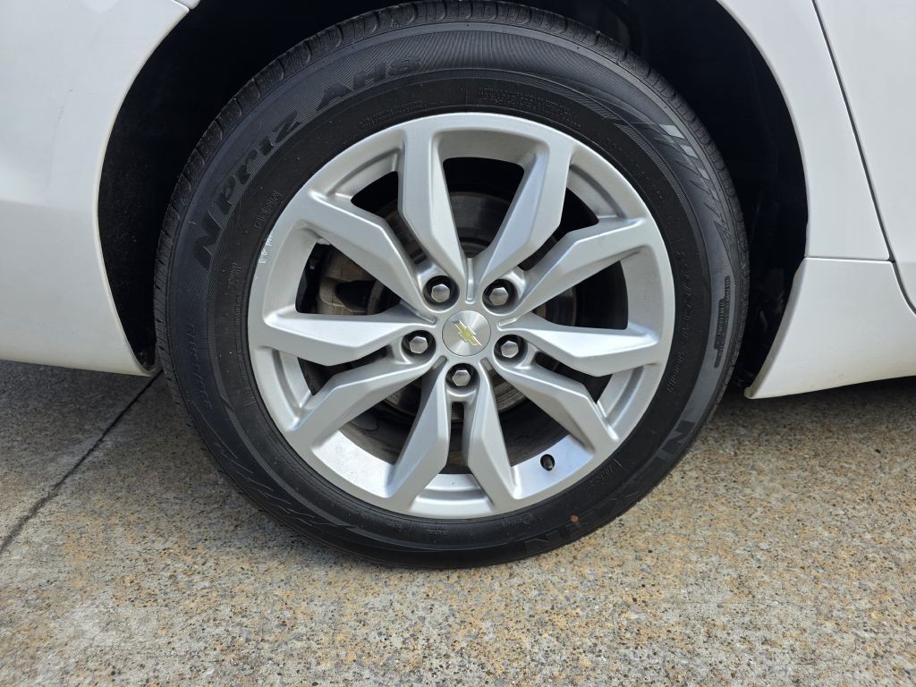 2018 Chevrolet Impala Image 9