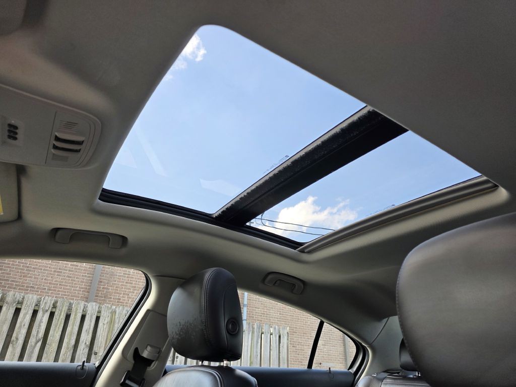 2013 Buick Lacrosse Image 19