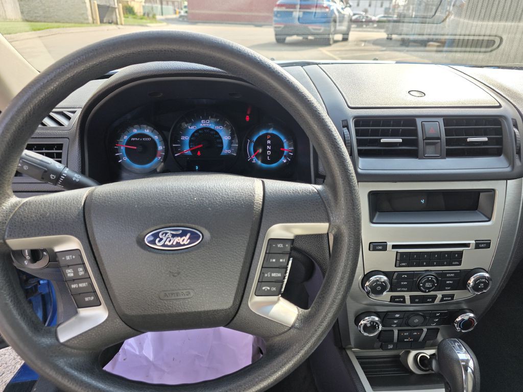 2011 Ford Fusion Image 13