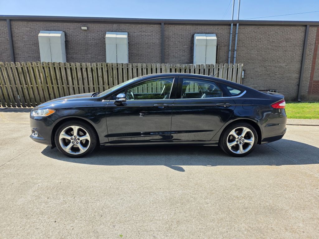2014 Ford Fusion Image 2