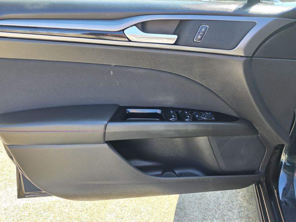 2014 Ford Fusion Image 17