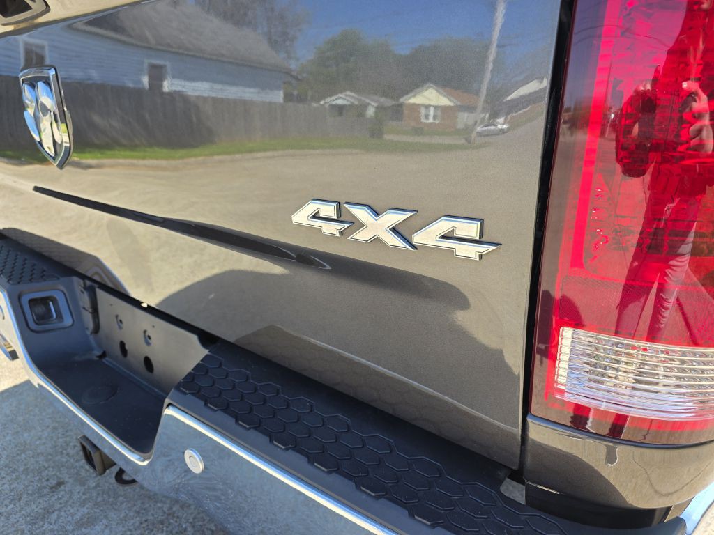 2017 RAM 1500 Image 7