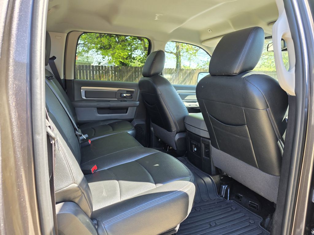 2017 RAM 1500 Image 13