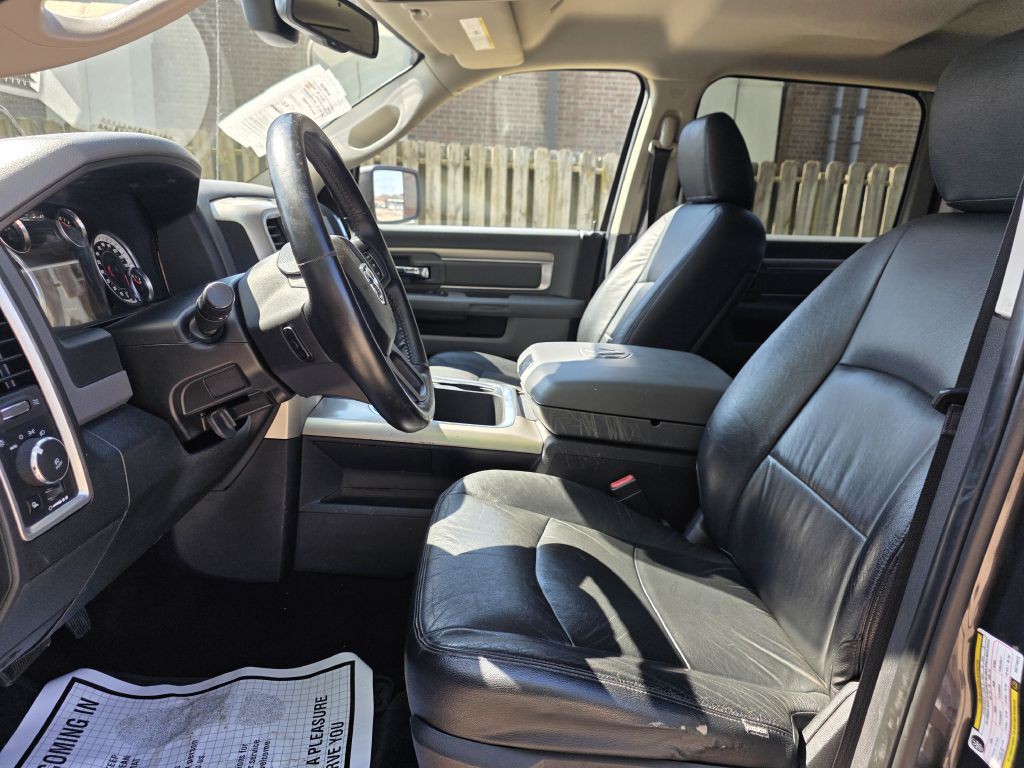 2017 RAM 1500 Image 16