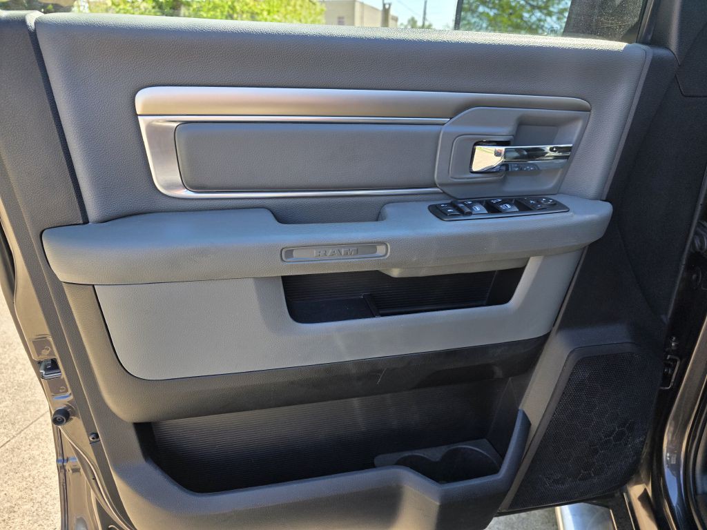 2017 RAM 1500 Image 17