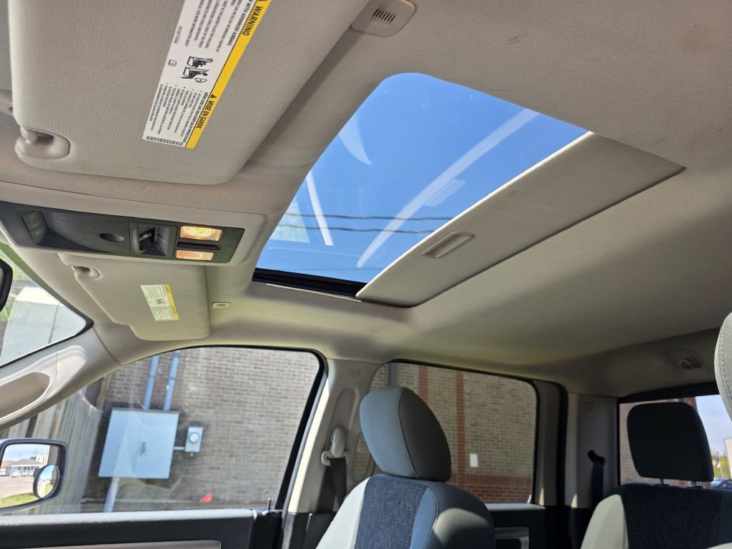 2017 RAM 1500 Image 18