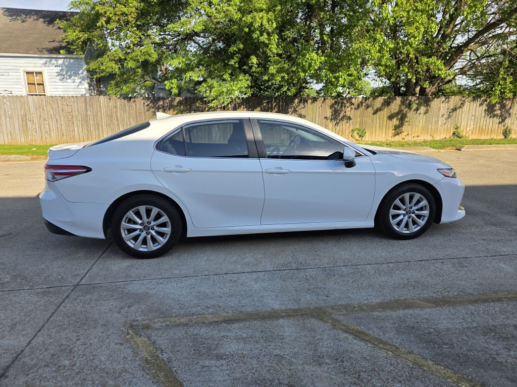 2019 Toyota Camry Image 6