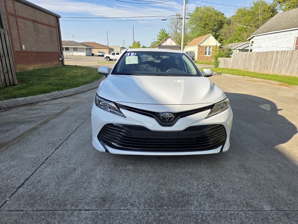 2019 Toyota Camry Image 8