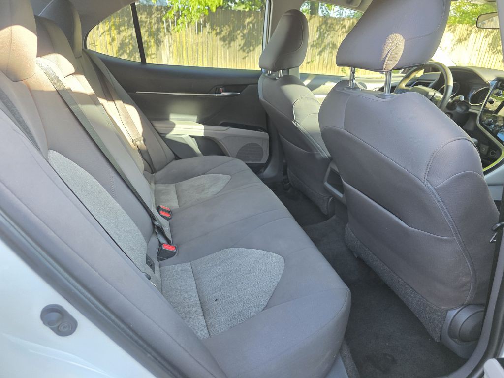 2019 Toyota Camry Image 10