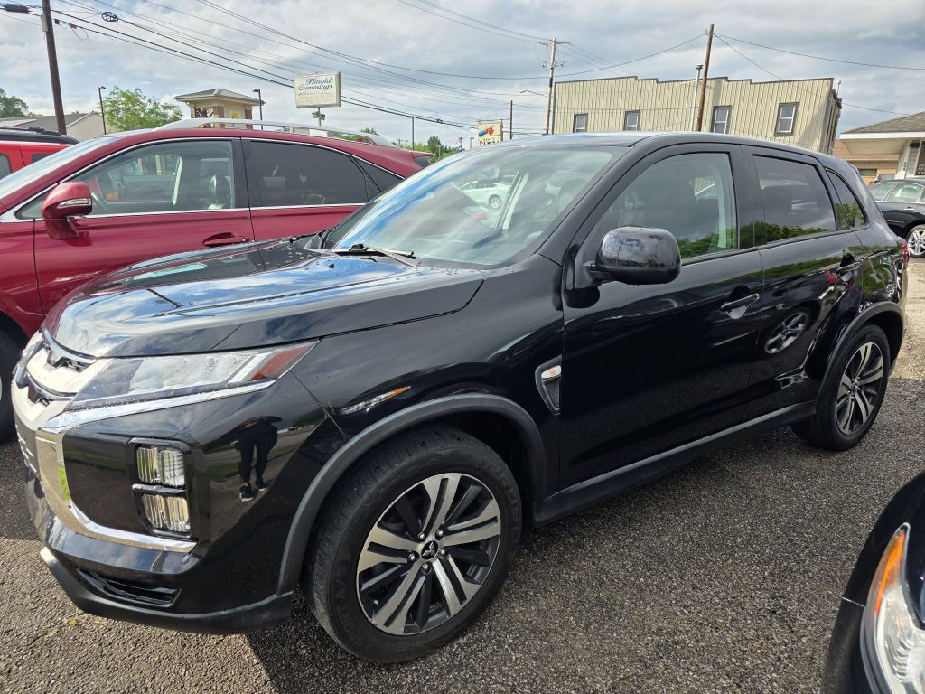 2020 Mitsubishi Outlander Image 1