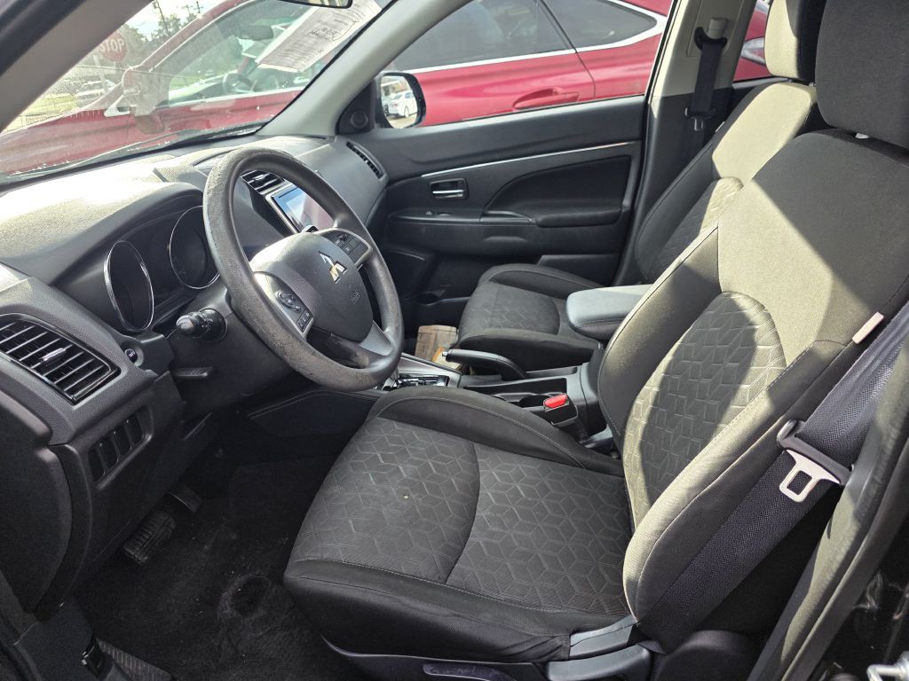 2020 Mitsubishi Outlander Image 7