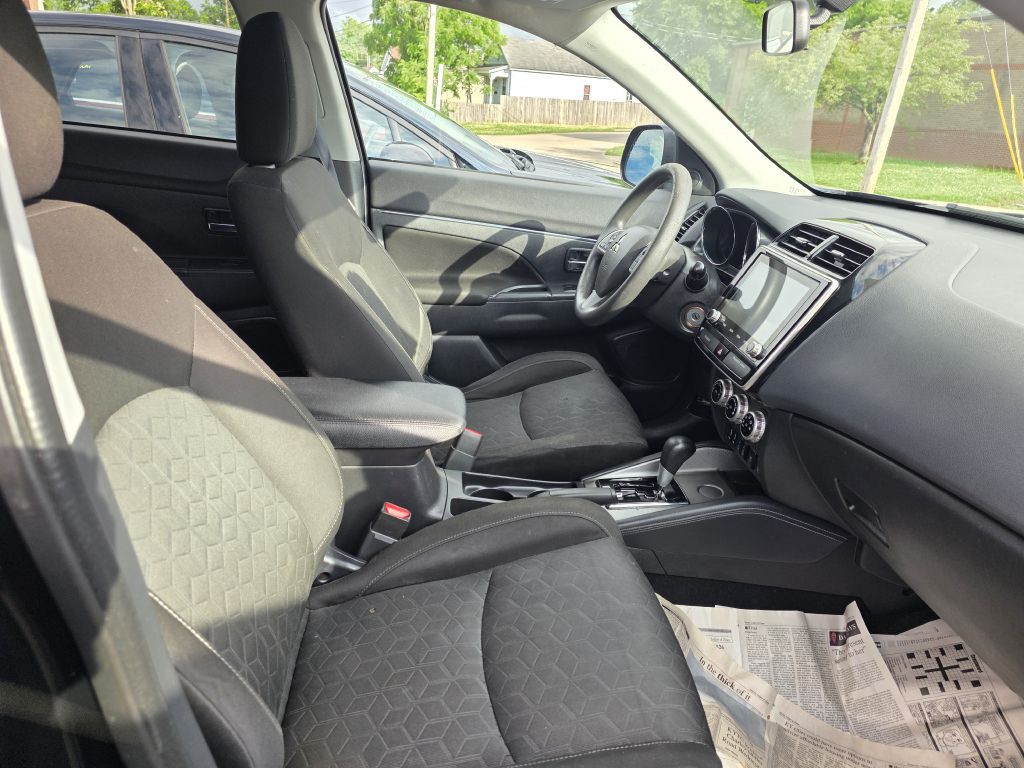 2020 Mitsubishi Outlander Image 13