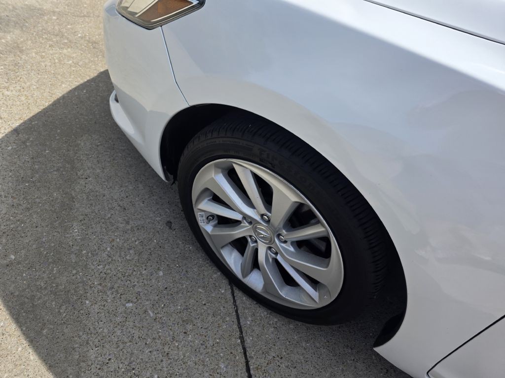 2017 Acura ILX Image 4