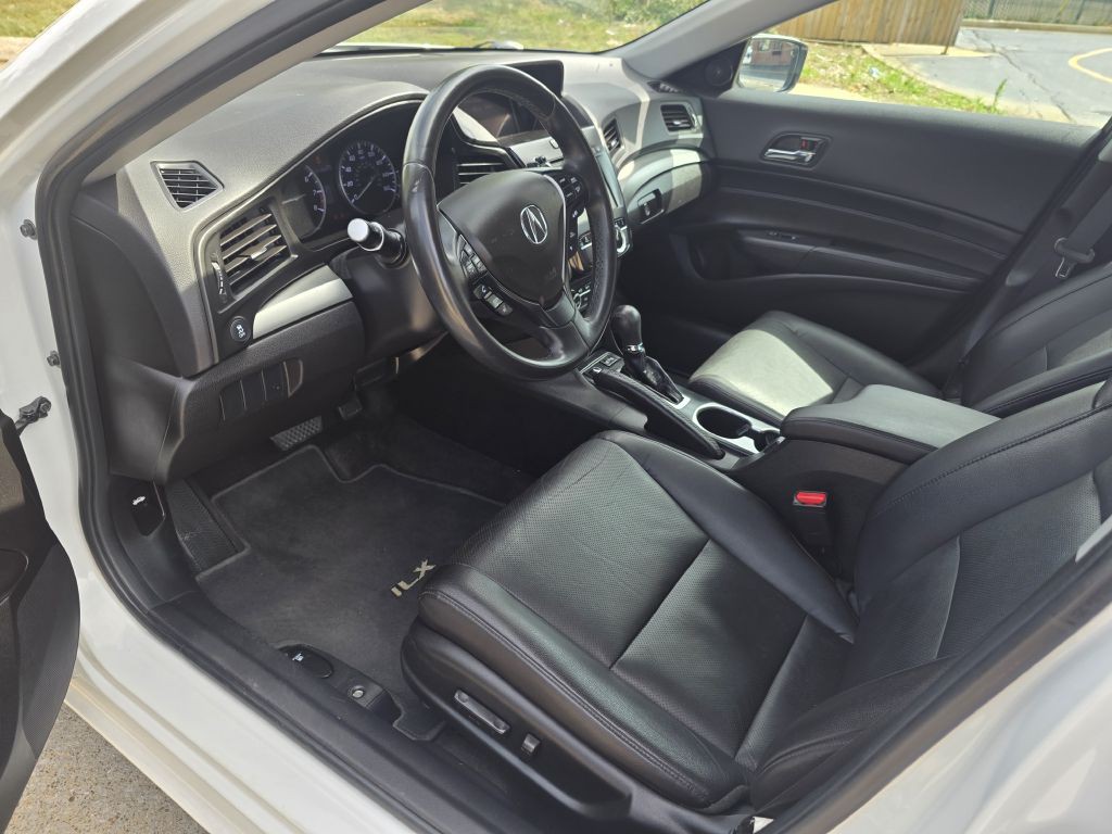 2017 Acura ILX Image 8