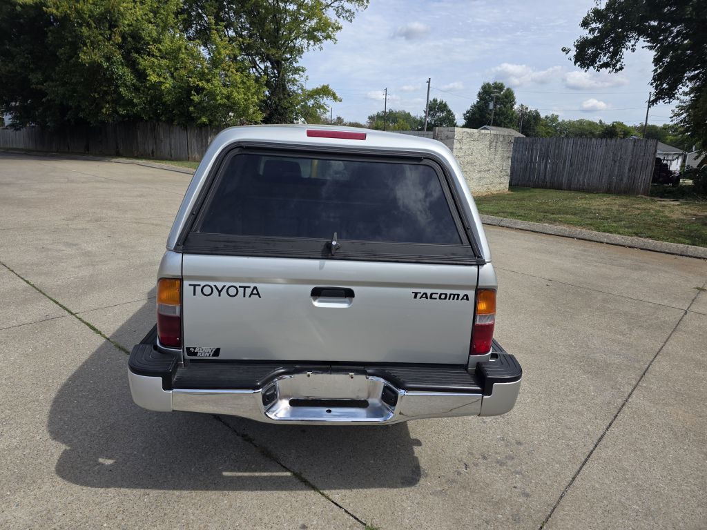 2000 Toyota Tacoma Image 5