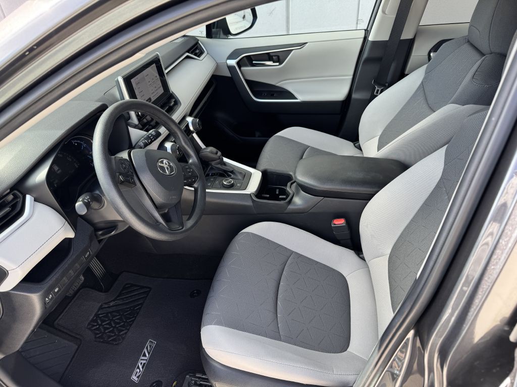 2023 Toyota Rav4 Image 1