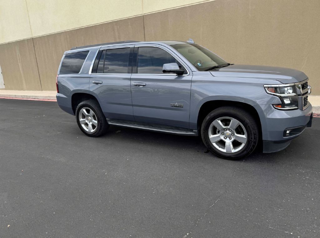 2016 Chevrolet Tahoe Image 2