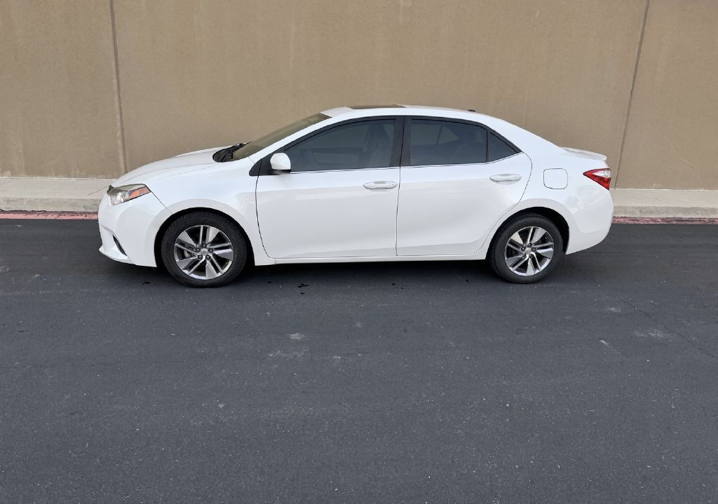 2014 Toyota Corolla Image 1