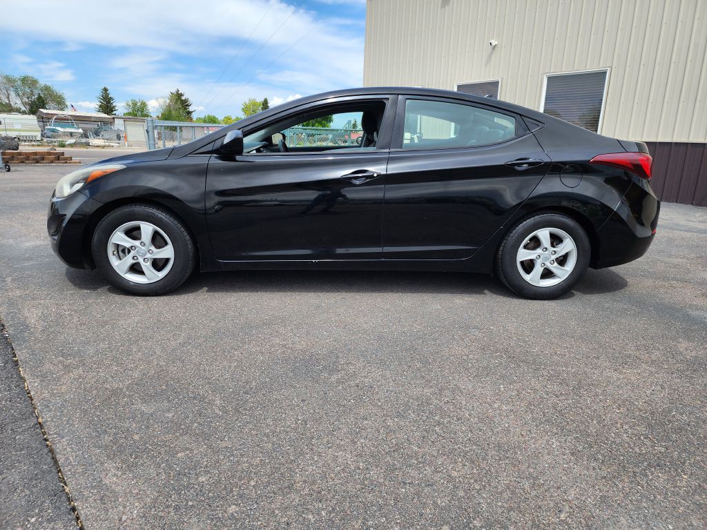 2014 Hyundai Elantra Image 2
