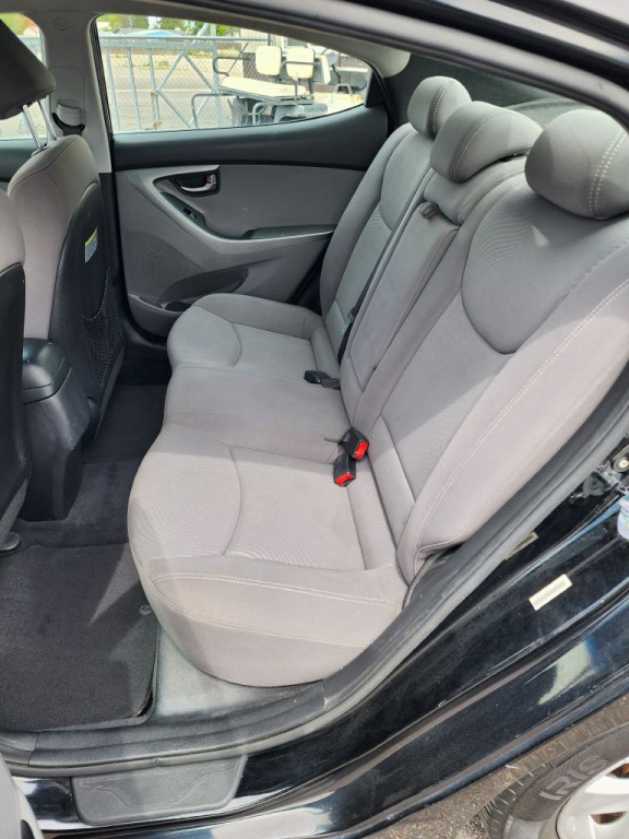 2014 Hyundai Elantra Image 8