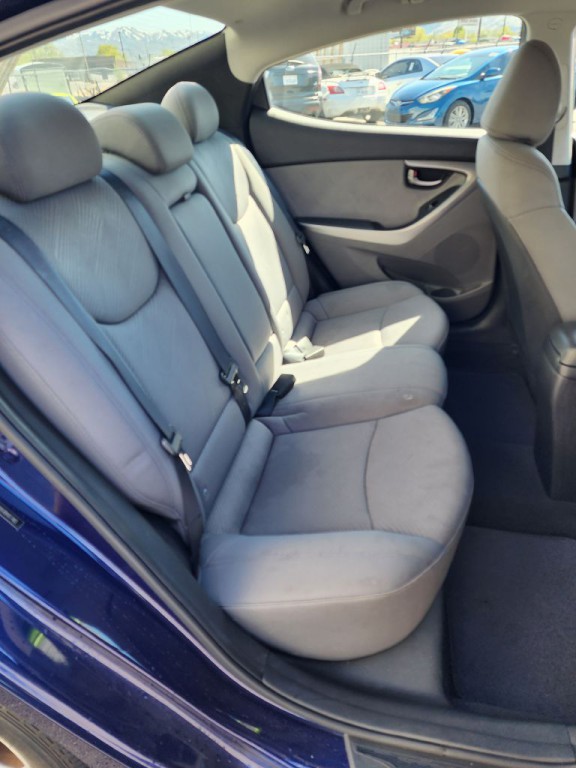 2011 Hyundai Elantra Image 8