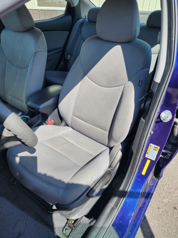 2011 Hyundai Elantra Image 13