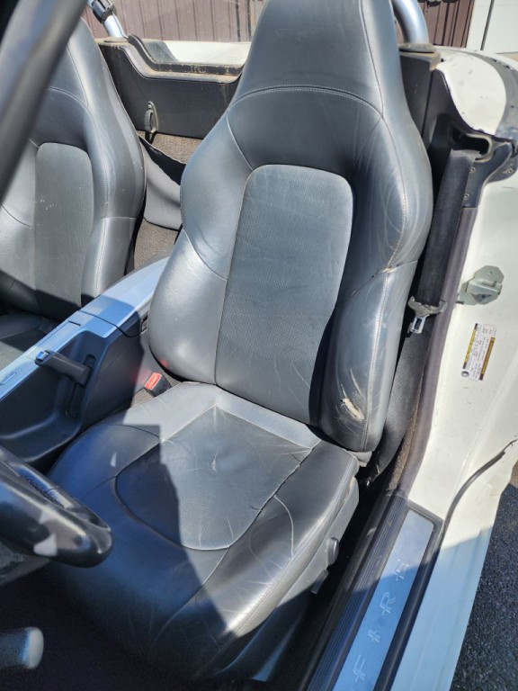 2006 Chrysler Crossfire Image 10