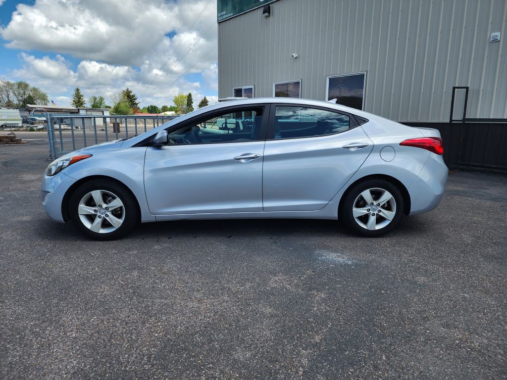 2012 Hyundai Elantra Image 2