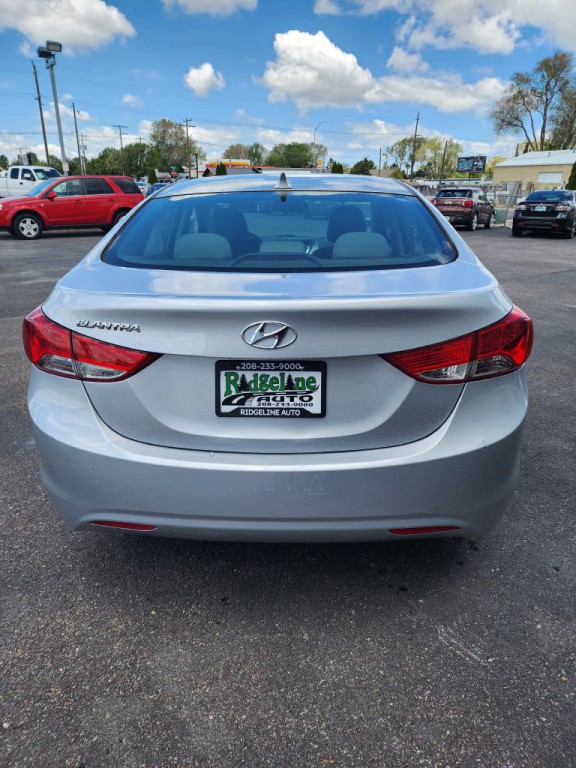 2012 Hyundai Elantra Image 5
