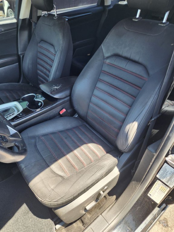 2014 Ford Fusion Image 12