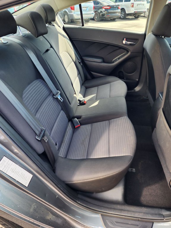 2016 Kia Forte Image 7