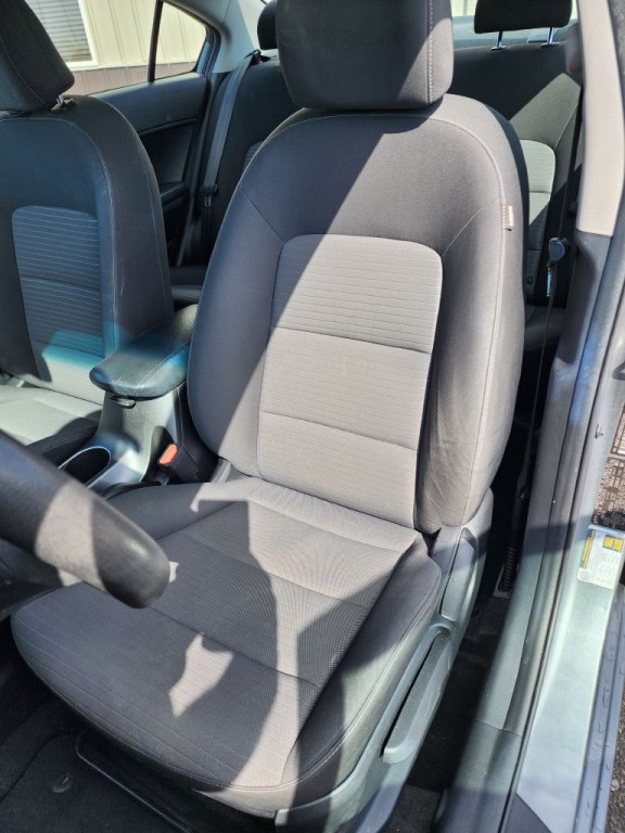2016 Kia Forte Image 12