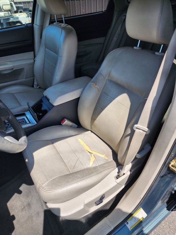 2005 Dodge Magnum Image 14