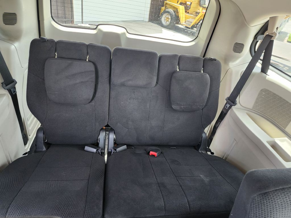 2013 Dodge Grand Caravan Image 9